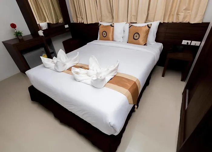 Royal Pratunam 3*