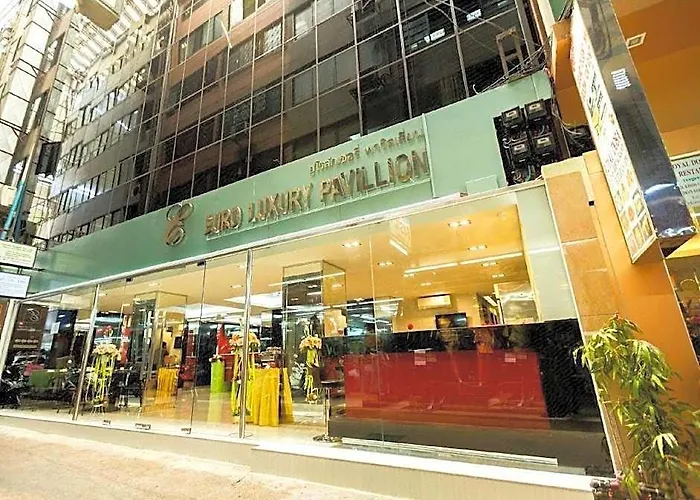 Royal Pratunam Hotel 3*