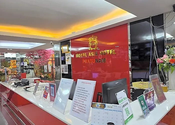 Royal Pratunam 3*